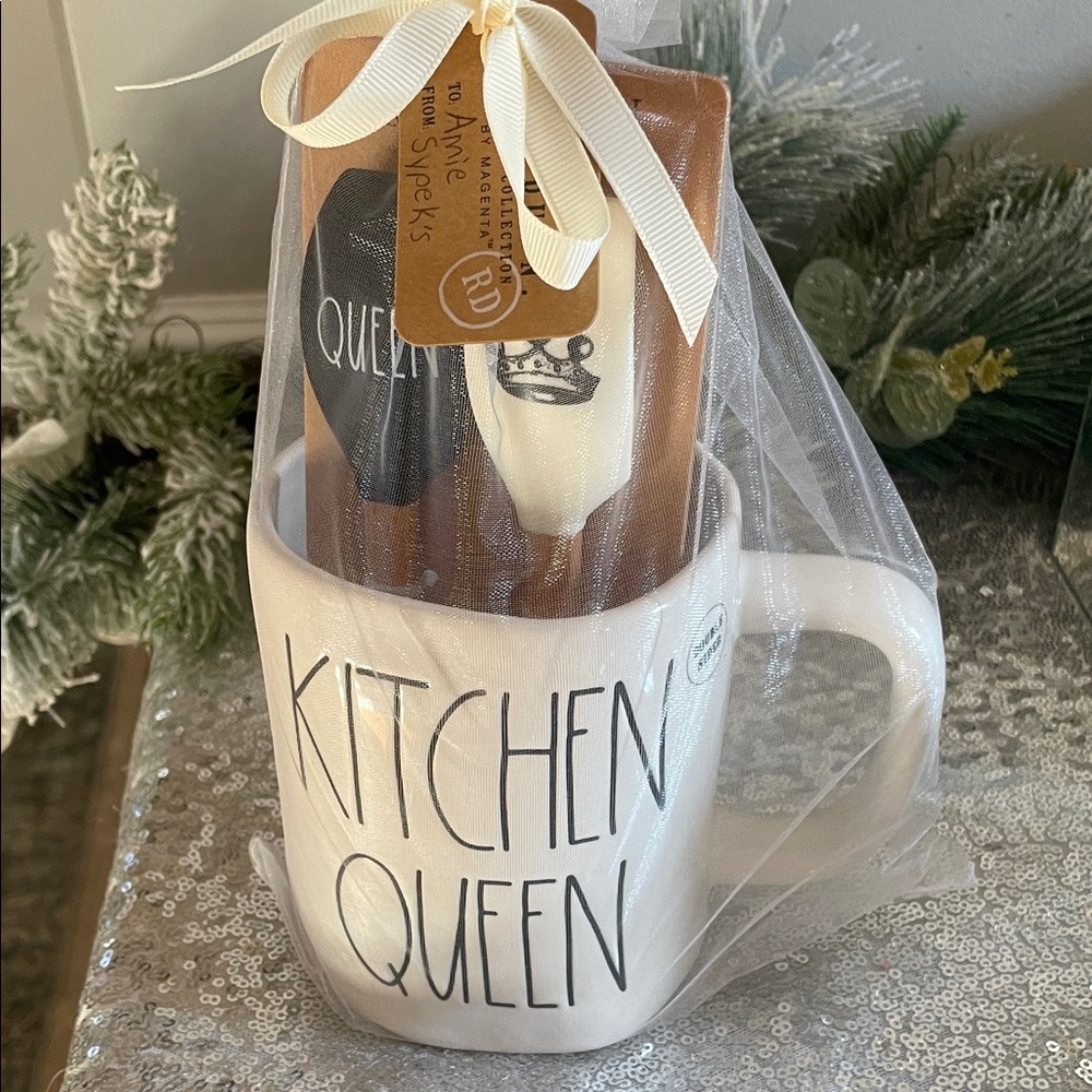 Kitchen Queen Mug Gift Set